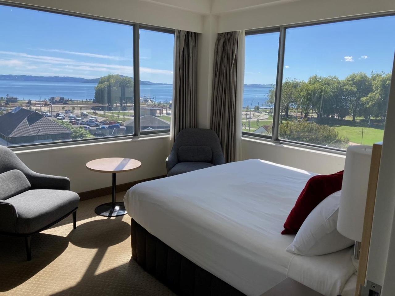 Hotel Novotel Lakeside