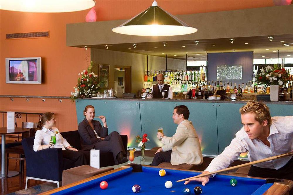 Novotel Lakeside Hotel